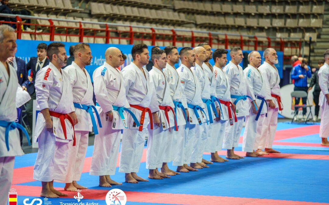 La Liga Nacional Máster arranca con autoridad